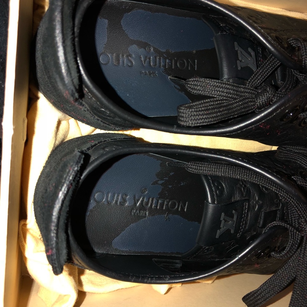 LOUIS VUITTON Monogram Embossed Calfskin - Picture 7 of 8